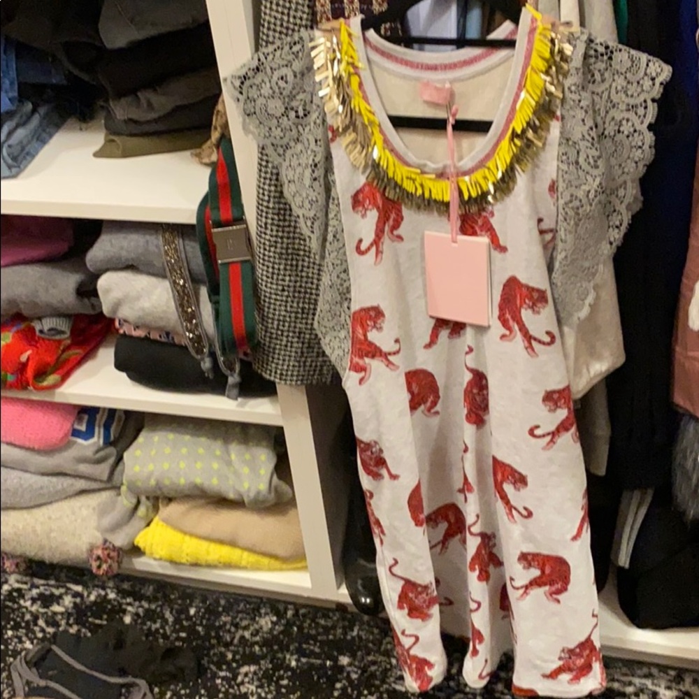 Women’s dress